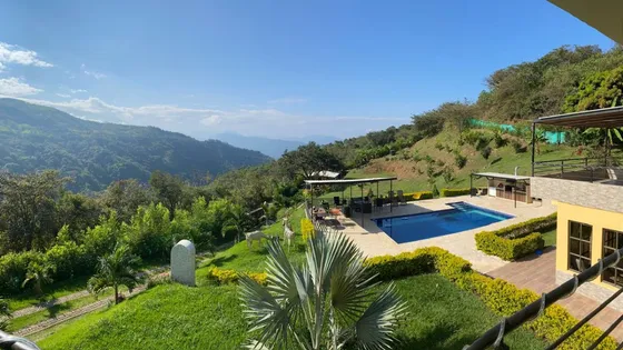 Se Vende Casa Campestre En Sopetran A Tan Solo 15 Minutos Del Casco Urbano ( Dos Casas En La Misma Estructura)