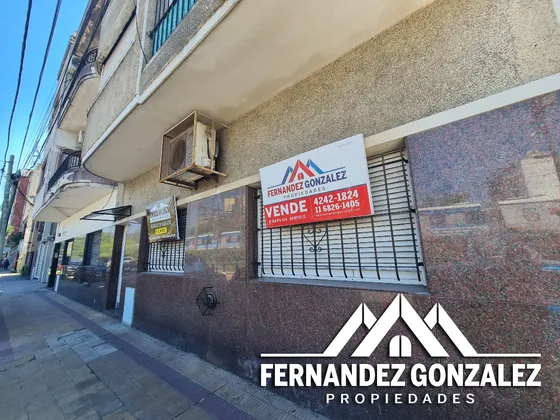 Venta De Departamento Apto Profesional De 3 Amb. Con Patio En Planta Baja. Lanus Oeste