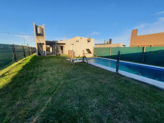 Casa En La Toscana De Piñero