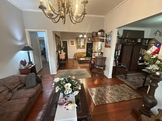 Casa Con Buen Terreno (bajo Valor Tasación)