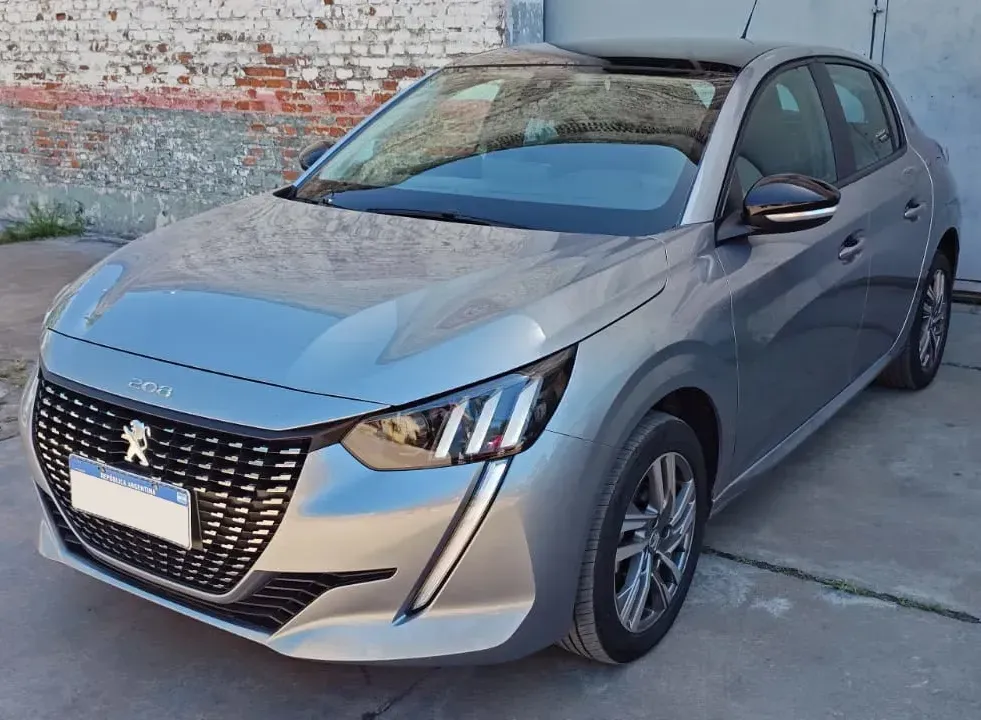 Peugeot 208 1.6 Feline Tiptronic