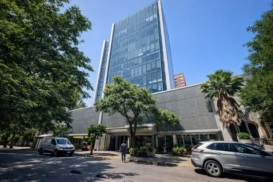 Oportunidad Primer Piso Con Gran Terraza Y Zona Oficinas