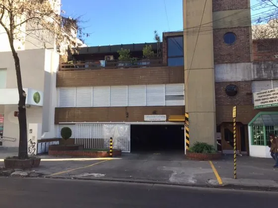 Cochera En Venta En Lomas De Zamora