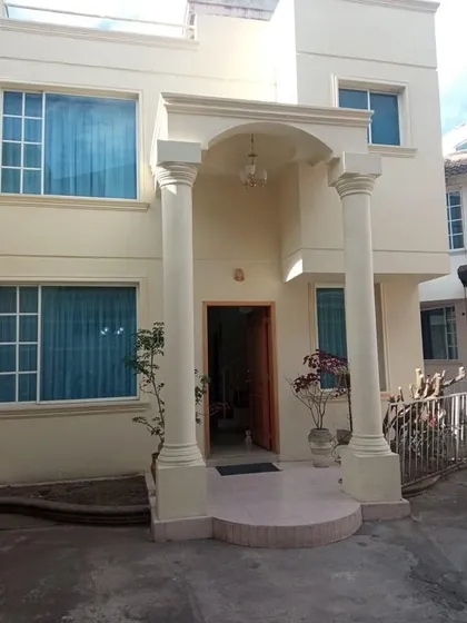 Casa De Venta En El Centro De Ibarra