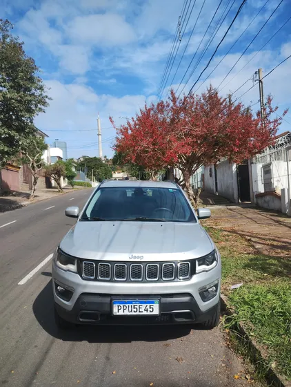 Jeep Compass 2.0 Longitude Aut. 5p