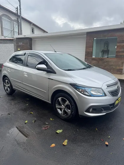 Chevrolet Onix 1.4 Lt (com Vistoria Cautelar) 2014
