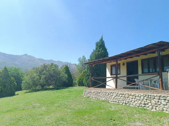 Cabañas En Cordoba Con Calefacción Y Vistas 360° (3 Hectareas) En Los Hornillos, Valle De Traslasierra.
