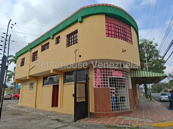  Edificio En Venta Con Fines Comercial Y Residencial De Dos Plantas,ubicado Al Centro - Oeste Barquisimeto [ Profesional Inmobiliario Mehilyn Perez ]