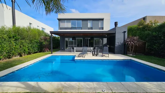 Venta Y Alquiler Casa En Barrio Cerrado Los Castaños Nordelta