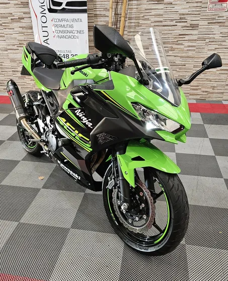 Kawasaki Ninja 400