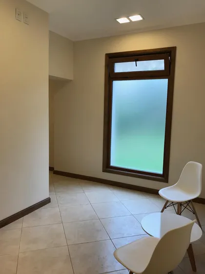 Oficina En  Roldan Centro. Ideal Consultorios/oficinas