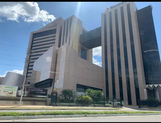 Oficina En Venta En Torre Hesperia Naguanagua (mer)