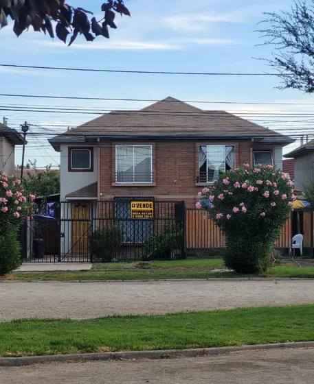 Linda, Llegar Y Cambiarse Altos De Quilicura