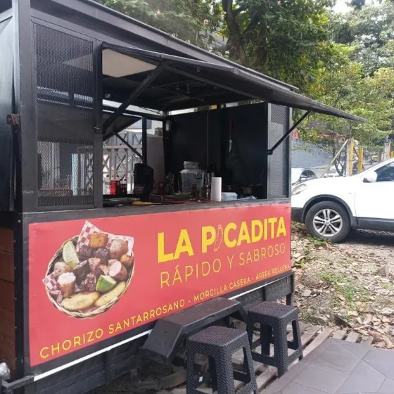 Food Truck Full Equipado En Acero - Carro De Perros, Plancha, Estufa A Gas, Lavaplatos, Nevera, Instalacíon A Gas
