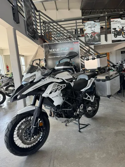 Moto Benelli Trk 502 X