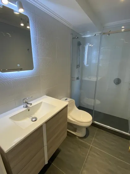 Departamento En Arriendo De 3 Dorm. En Las Condes