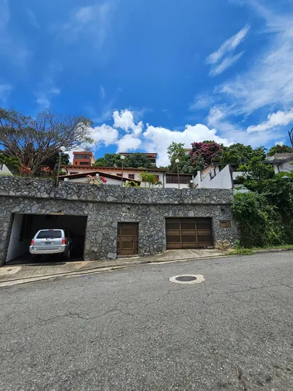 Se Vende Casa En Cumbres De Curumo 
