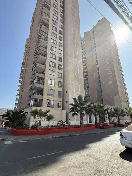 Se Arrieda Departamento 2 Dormitorios En Sector Central Valo