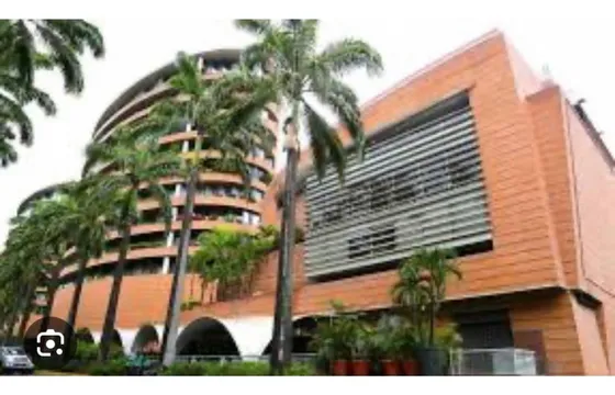 Vendo/alquilo Local Comercial 97m2 La Castellana 8279