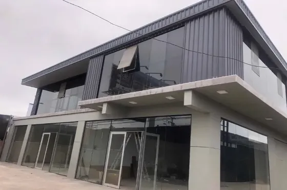 Arriendo Local En Avda Balmaceda, Serena