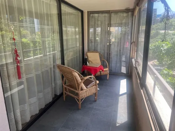 Amplio Departamento En Venta De 3 Dorm. En Las Condes