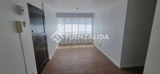 Departamento En Venta De 2 Dorm. En Viña Del Mar