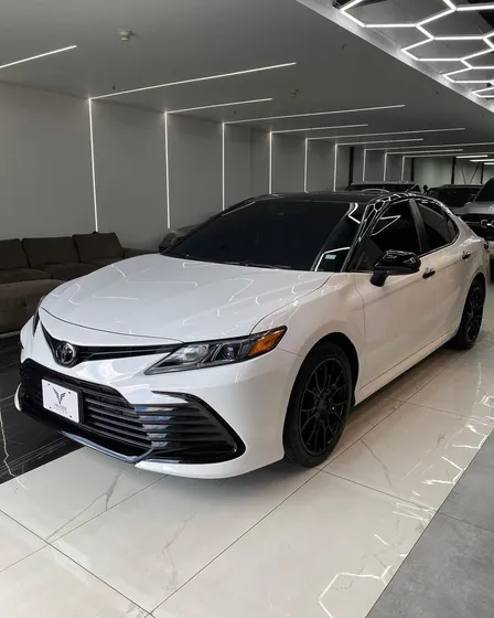 Toyota Camry 2.5 L