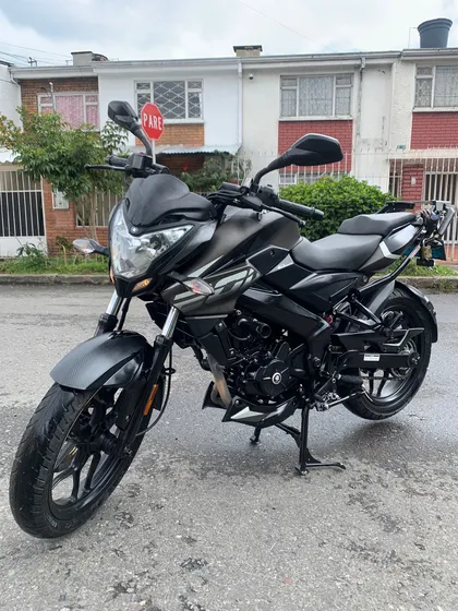 Pulsar Ns 200 Fi