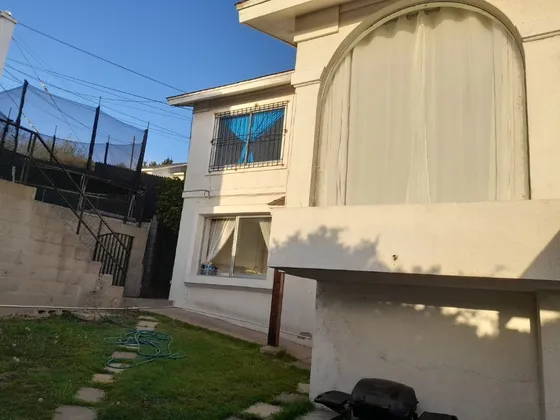 Casa Ubicada En Sector Residencial Y Seguro, Ofertable!!! 