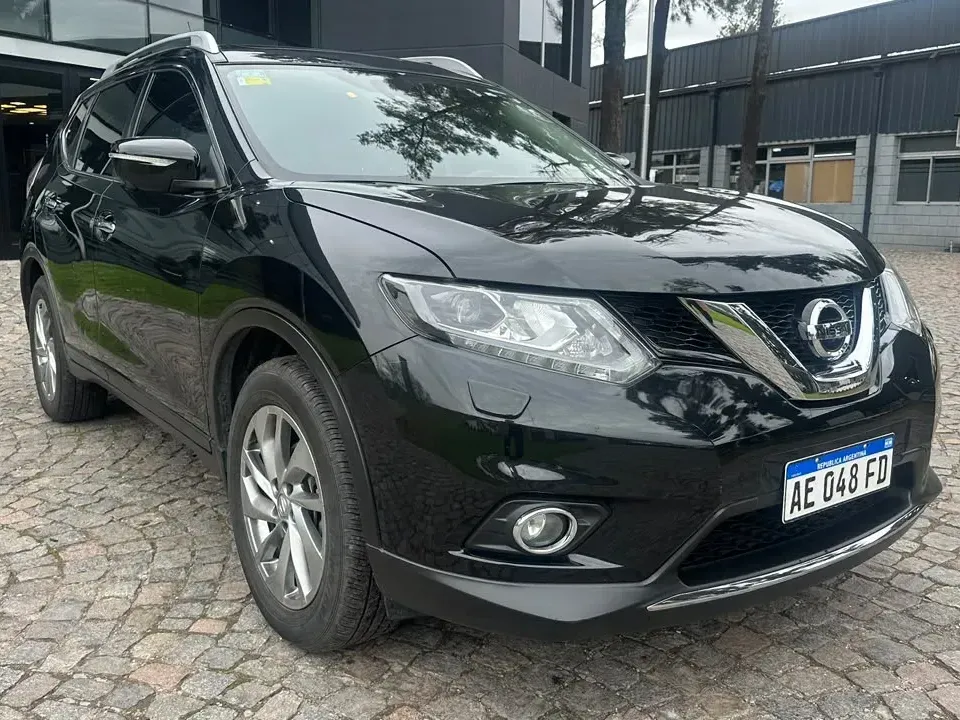 Nissan X-Trail 2.5 Exclusive CVT Xtronic