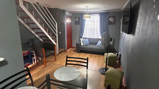 Casa 2 Pisos, 3d,2b, Estacionam, Micro Barrio (153370)