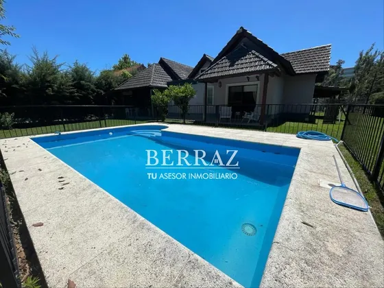 Todas Las Casa Y Lotes En La Delfina, Pilar (frente Hospital Austral )