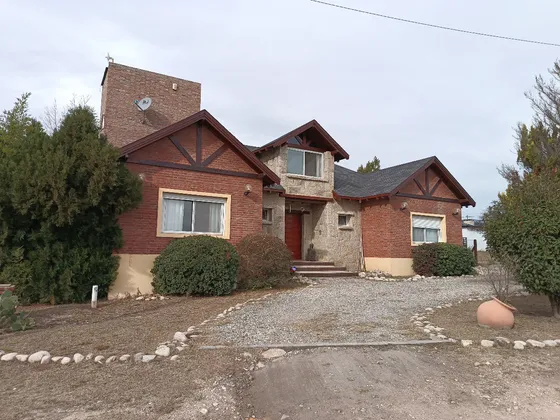 Excelente Chalet En Barrio Cerrado Terrazas Del Valle, Arroyo De Los Patos