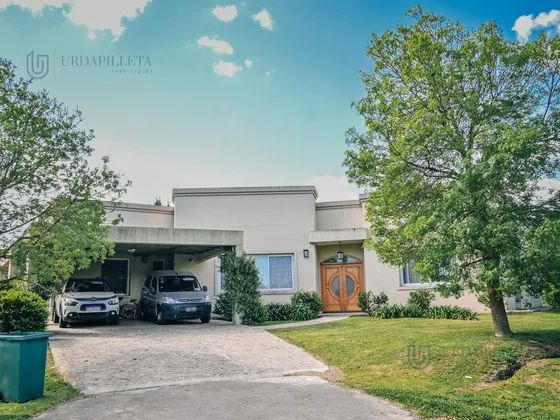 Casa En Una Planta En Ayres De Pilar