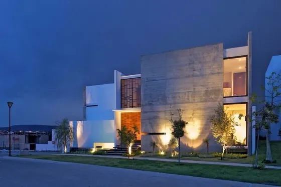 Casa Nueva De Lujo En Zapopan Construcción