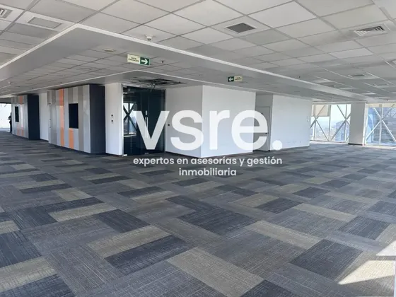 Moderna Oficina Habilitada En Planta Libre - Santa Lucía