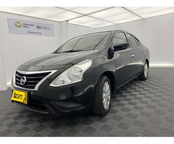 Nissan Versa 1.6 Avance Mt