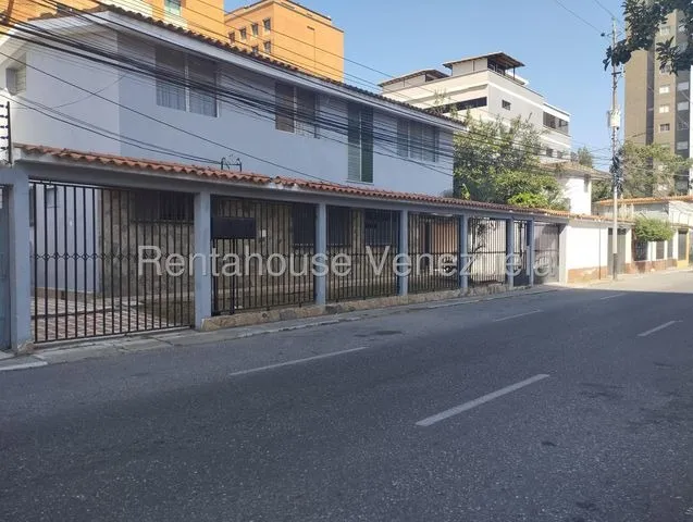 Casa En Alquiler En Barquisimeto Av Lara Ideal Para Uso Residencial O Comercial Consta De 2 Niveles Cod 25 17925 Comunicate Soy Gabi Irastorza                                                          