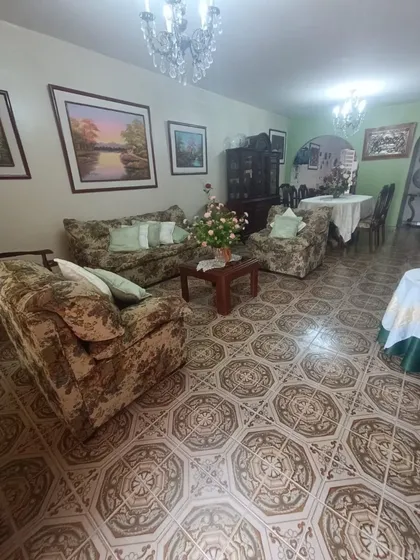 Eli Juarez Ofrece Casa Fundación Mendoza