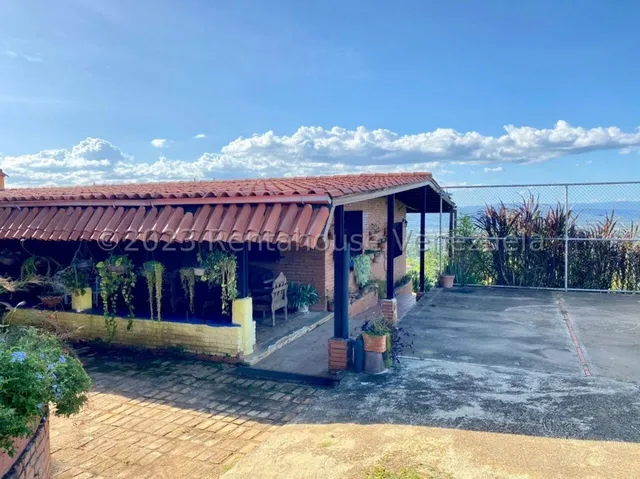 Rosa Rodríguez Vende Casa Granja En La Mata, Cabudare 24-27178