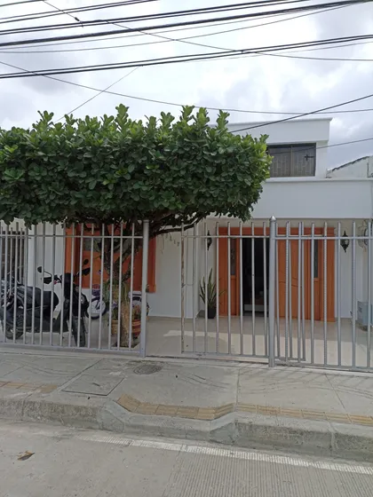 Casa En Venta De 2 Pisos