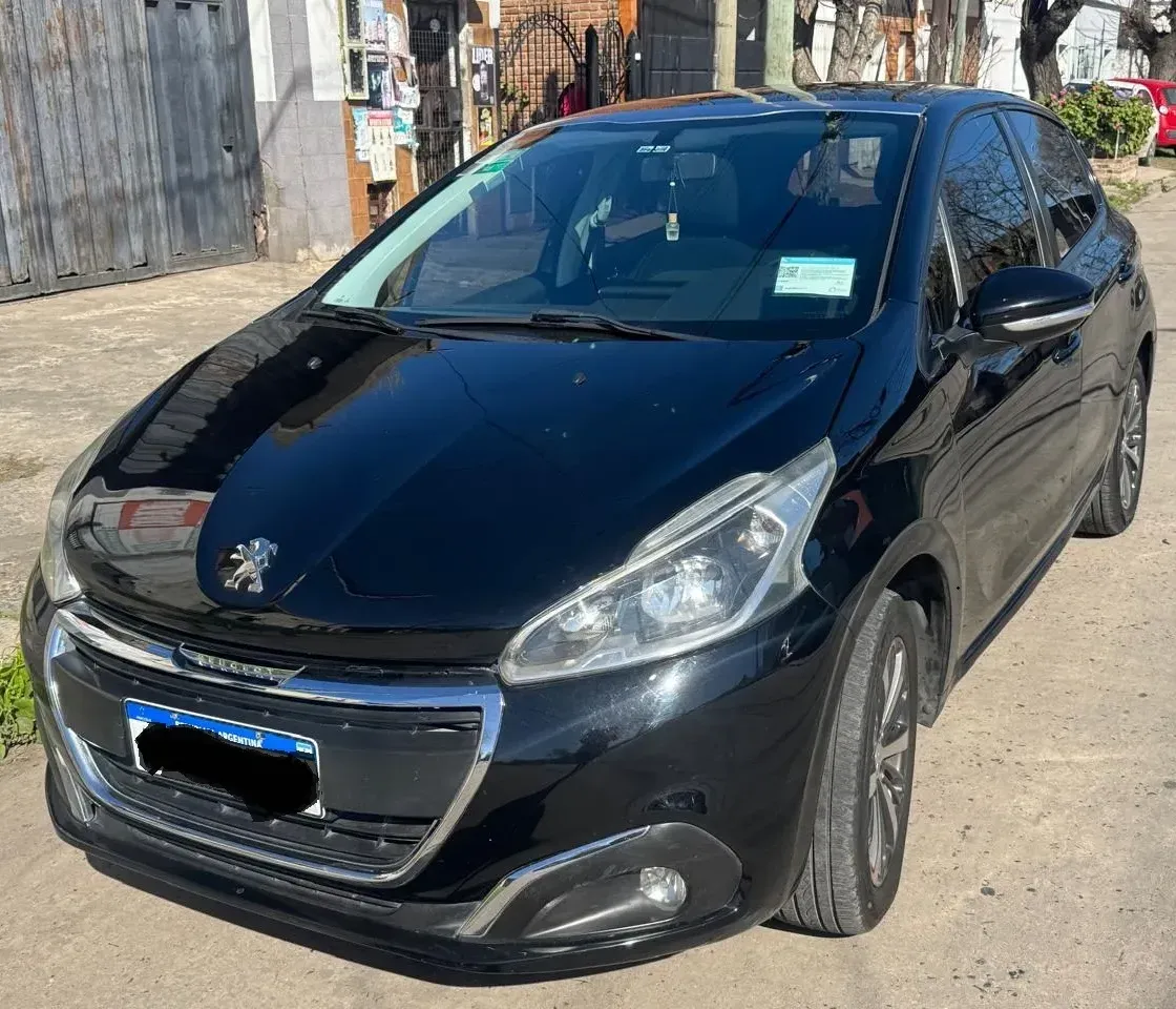 Peugeot 208 1.6 Allure