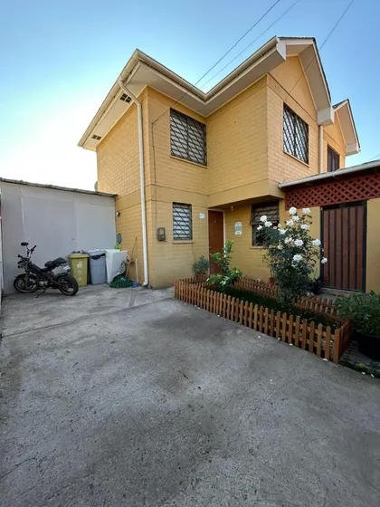 Hermosa Casa En Colina , La Araucaria, Agende Una Visita.