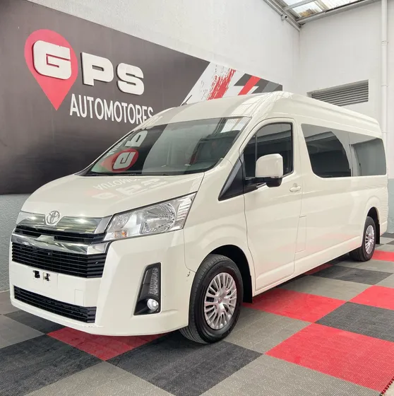 Toyota Hiace 2.8 Tdi Commuter 6at 14a