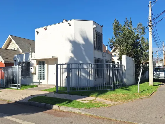 Propiedad Comercial, Ideal Para Dentista, Médicos U Oficina