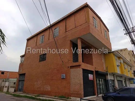 Local Comercial En Venta En La Urb, La Barraca #26-18191 Rm