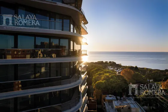 Departamento En Venta  4 Ambientes - Torre Selene, La Lucila - Vistas Unicas