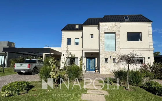 Casa En Venta En Santa Juana, Canning