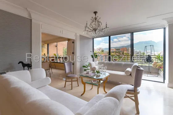 Exclusivo Penthouse De 3 Niveles, Con La Mejor Vista De La Ciudad Colinas De Valle Arriba Yf