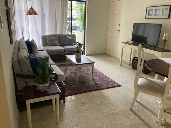Apartamento En Alquiler En Piantini, Santo Domingo, 75m2, 2 Hab. 1 Parqueo, Excelente Ubicacion Y Zona Con Todas Las Comodidades, Seguridad, Un Paraíso Para Vivir. 